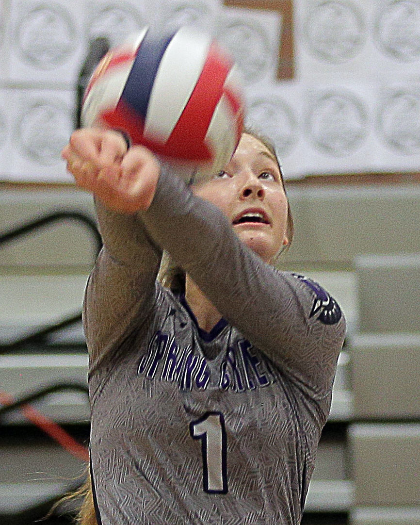 Truckee at Spring Creek Volleyball - 1st Set (13).jpg